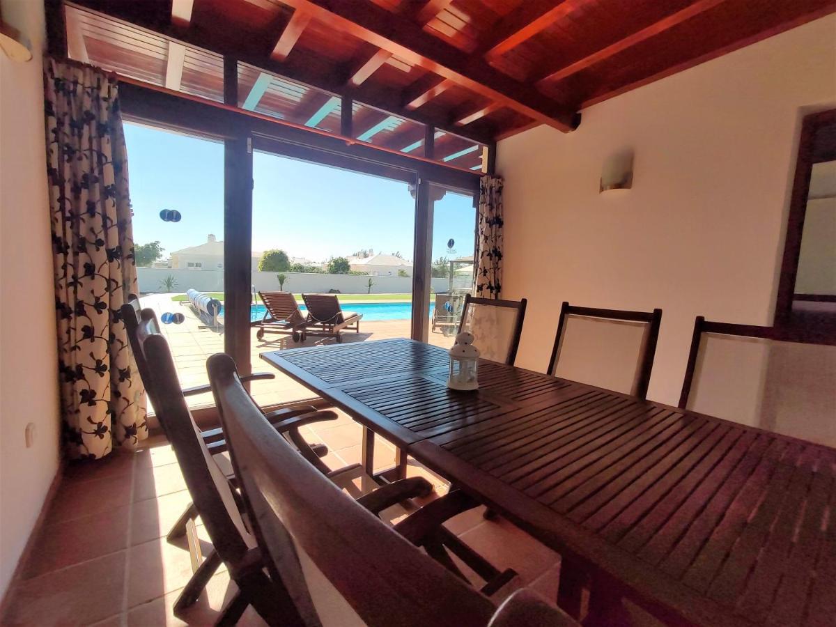 Villa Belja Плая Бланка Екстериор снимка