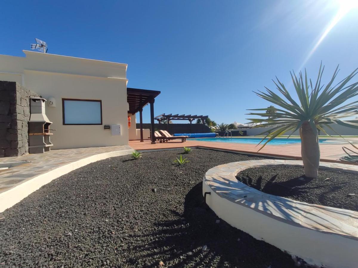 Villa Belja Плая Бланка Екстериор снимка