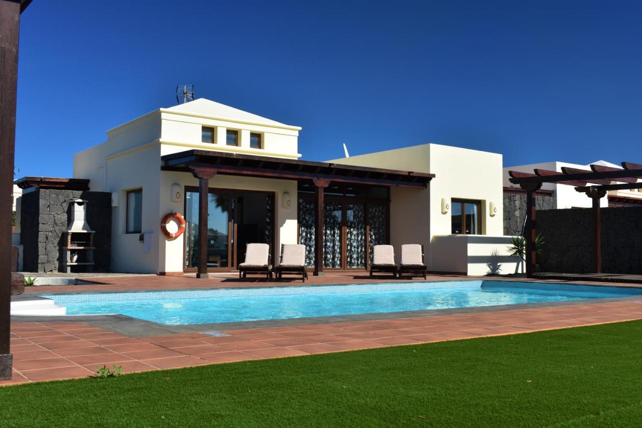 Villa Belja Плая Бланка Екстериор снимка